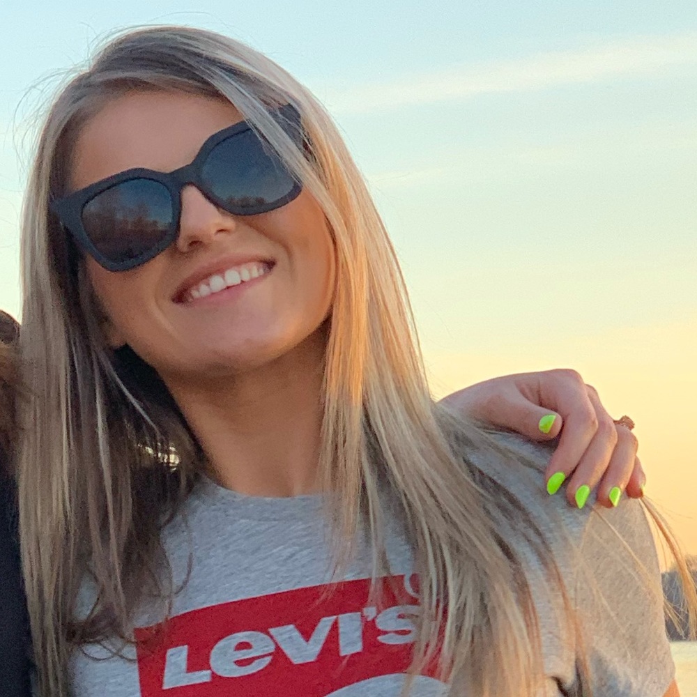 Meet your Posher, Yuliya